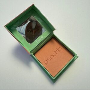 Benefit Cosmetics WANDERful World Silky-Soft Powder Blush